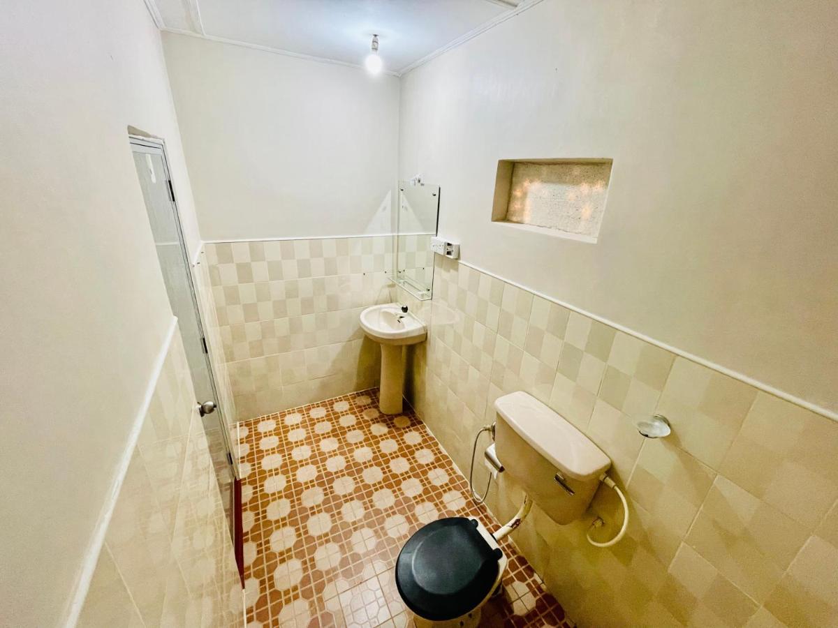 Nethusali Guest House Хиккадува Экстерьер фото